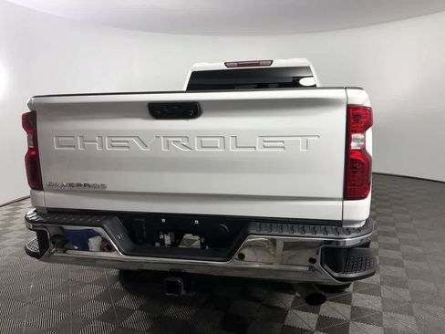 Used 2024 Chevrolet Silverado 2500 LT AWD/4WD image 44