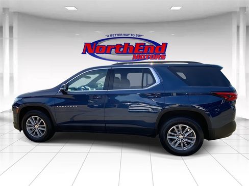 Used 2022 Chevrolet Traverse LT image 4