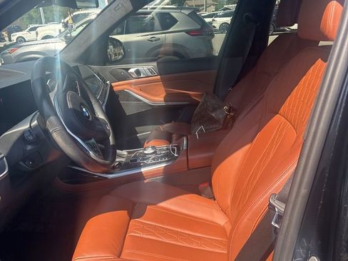 Used 2024 BMW X7 xDrive40i w/ M Sport Package image 6