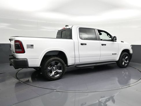 Used 2023 RAM 1500 Big Horn AWD/4WD image 3