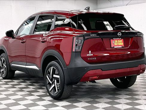 New 2026 Nissan Kicks SV FWD image 4