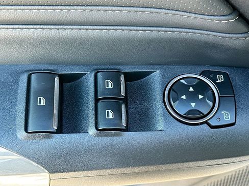 Used 2024 Ford Mustang Premium image 17