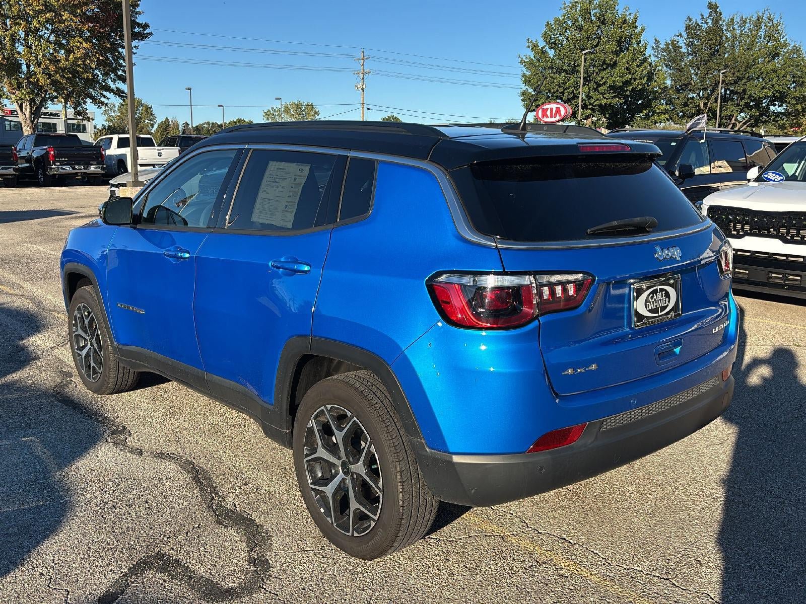 Used 2025 Jeep Compass Limited AWD/4WD image 4