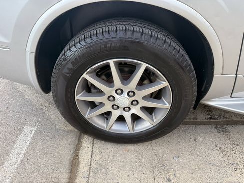 Used 2015 Buick Enclave Leather image 11