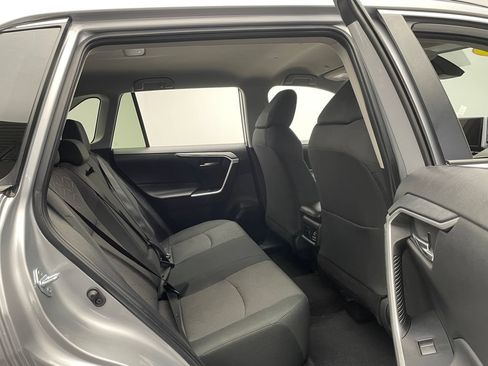 Used 2024 Toyota RAV4 XLE FWD image 36