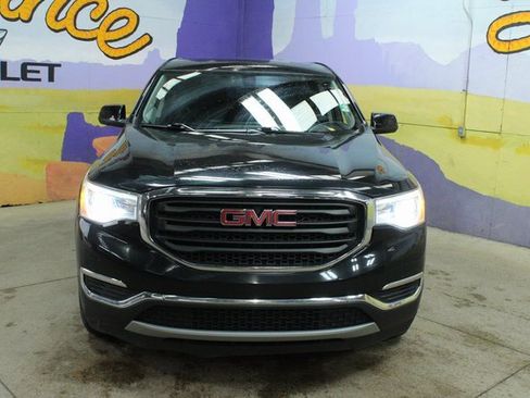 Used 2019 GMC Acadia SLE image 3