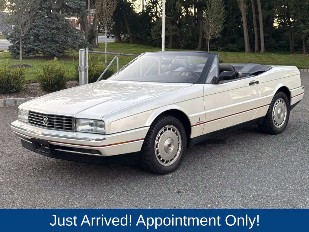 Used 1989 Cadillac Allante FWD image 3