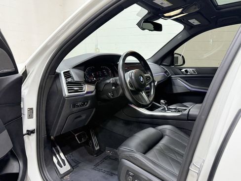 Used 2023 BMW X5 xDrive40i w/ M Sport Package image 17