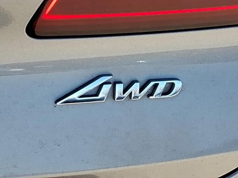 Used 2024 Genesis GV80 2.5T image 10