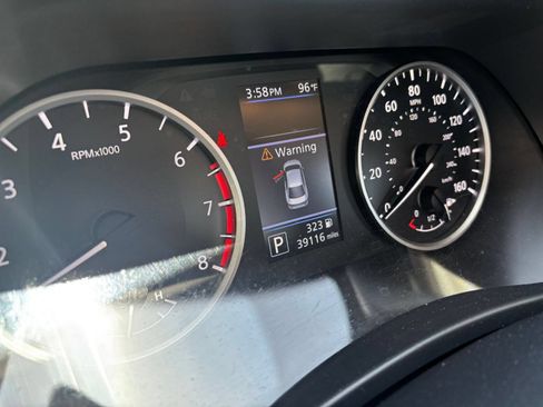 Used 2025 Nissan Sentra S FWD image 9