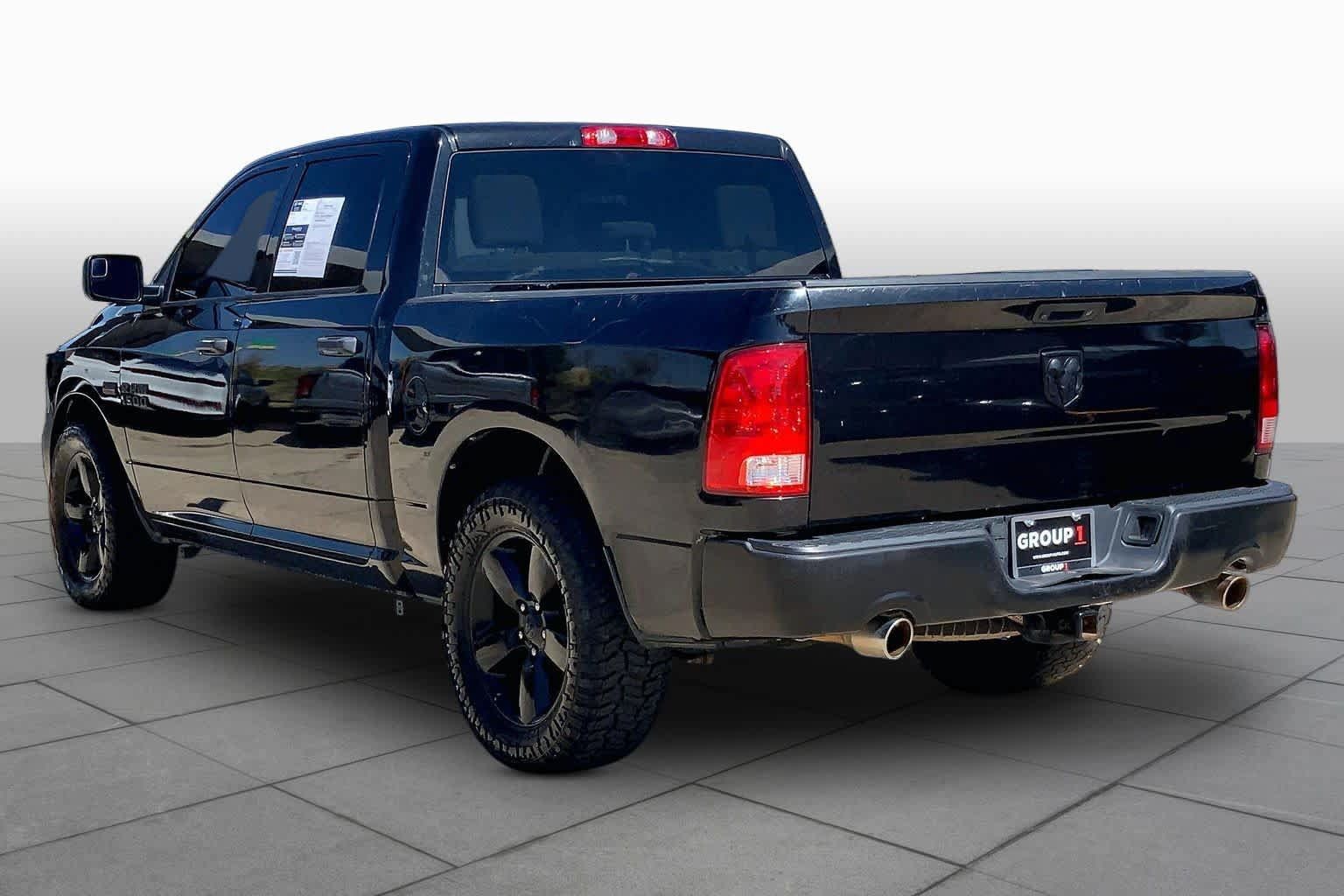 Used 2015 RAM 1500 Express RWD image 10