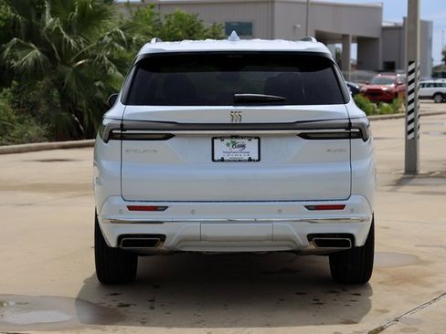 New 2026 Buick Enclave Avenir w/ Super Cruise Package image 7