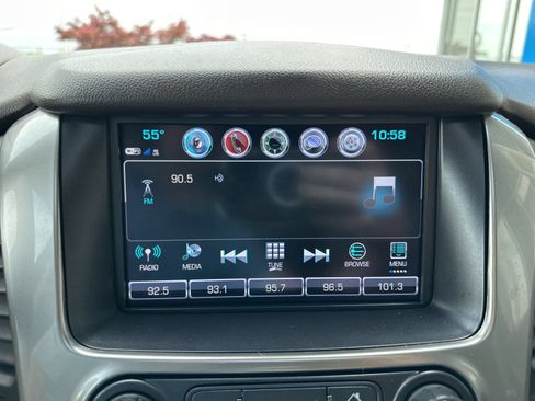 Used 2018 Chevrolet Suburban LT AWD/4WD image 30