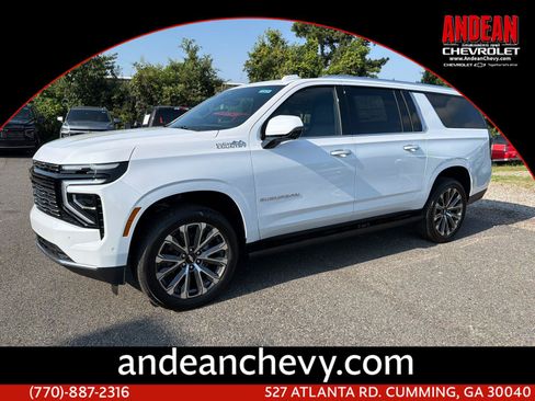 New 2026 Chevrolet Suburban High Country AWD/4WD image 1