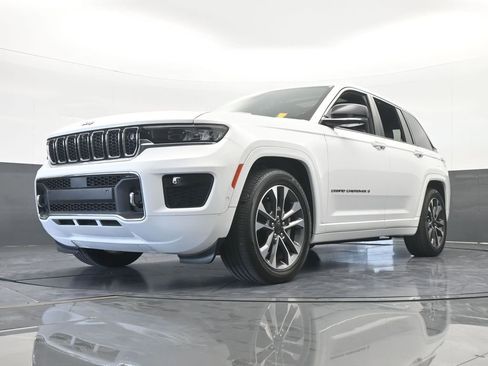 Used 2024 Jeep Grand Cherokee Overland w/ Adv Protech Group III image 64