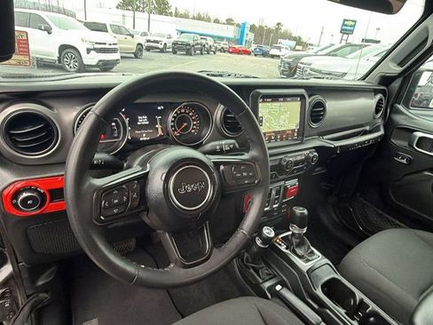Used 2023 Jeep Wrangler Sport S image 19