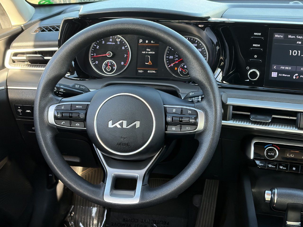 Used 2023 Kia K5 LXS FWD image 13