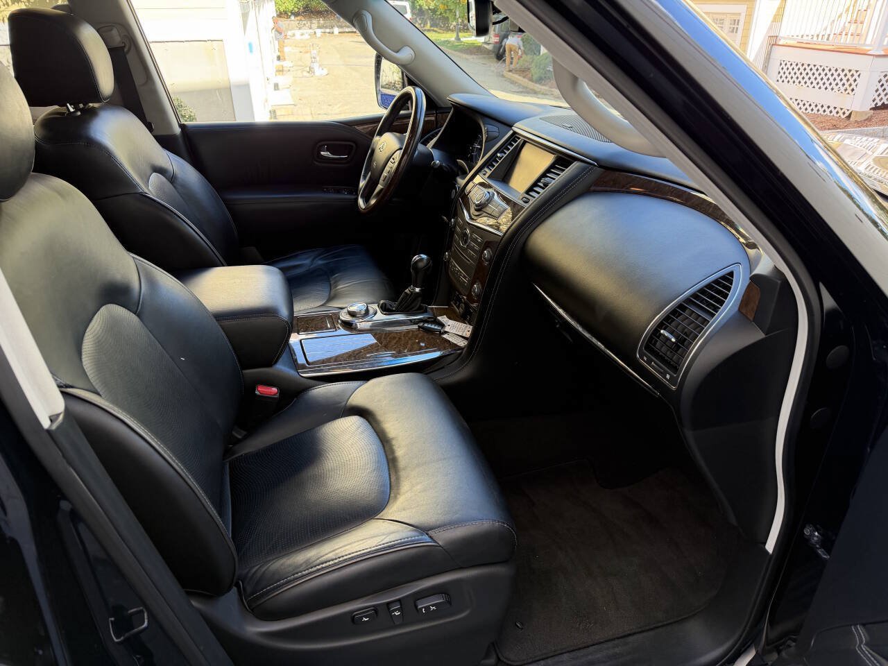 Used 2015 INFINITI QX80 4WD w/ Theater Package image 23