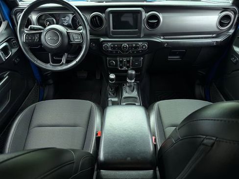 Used 2021 Jeep Gladiator Sport AWD/4WD image 19