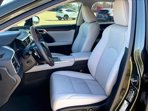 Used 2022 Lexus RX 350 FWD w/ Premium Package image 8