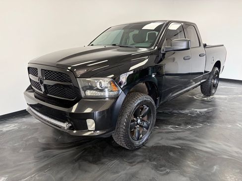 Used 2014 RAM 1500 Express w/ Black Ram 1500 Express Group image 16
