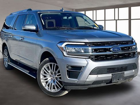 Used 2024 Ford Expedition Max Limited image 3