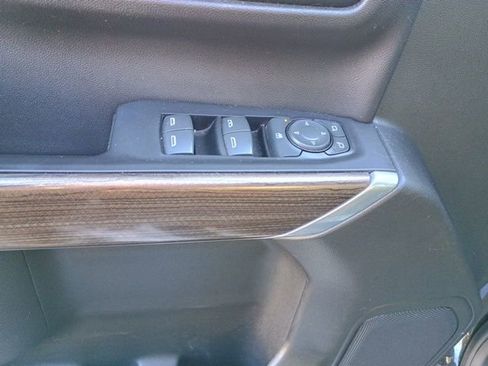 Used 2019 Chevrolet Silverado 1500 RST image 24