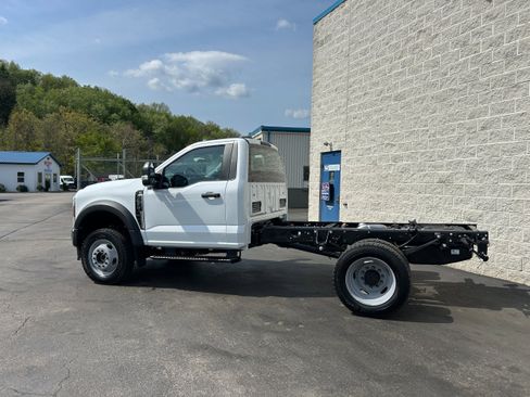 New 2026 Ford F550 4x4 Regular Cab Super Duty image 7