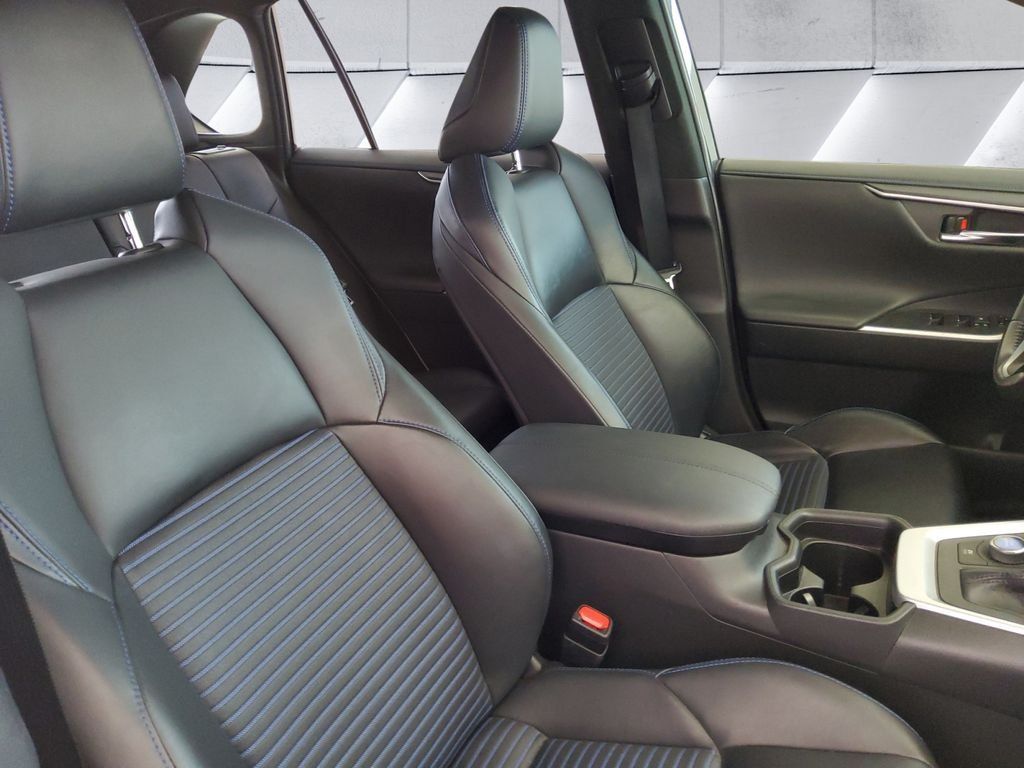 Used 2019 Toyota RAV4 XSE w/ XSE Weather Package AWD/4WD image 14