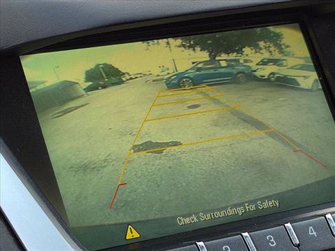 Used 2016 Chevrolet Equinox LT w/ Convenience Package FWD image 8