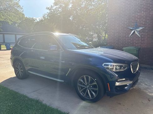 Used 2018 BMW X3 xDrive30i w/ Executive Package AWD/4WD image 2