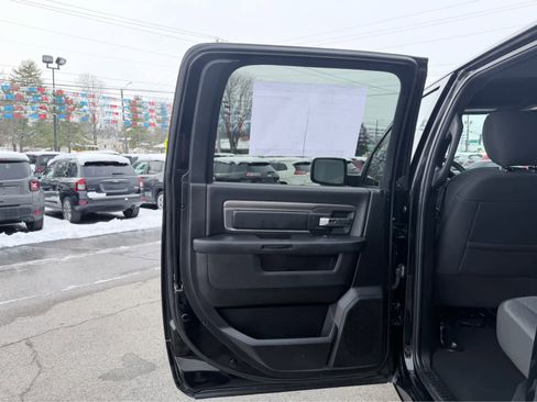 Used 2024 RAM 1500 Classic Warlock image 12