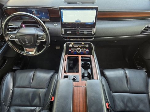 Used 2023 Lincoln Navigator Reserve image 24