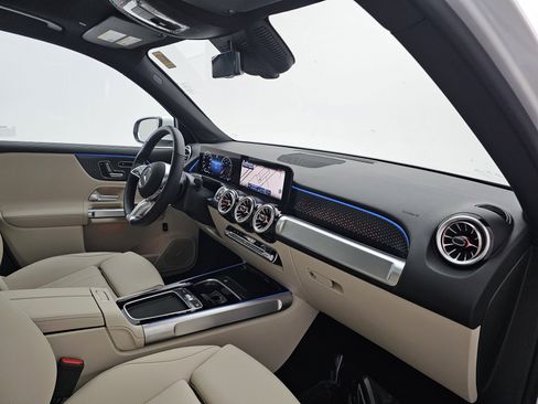 Certified 2025 Mercedes-Benz GLB 250 4MATIC image 13