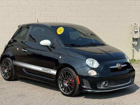 Used 2013 FIAT 500 Abarth w/ Beats Audio Pkg FWD image 9