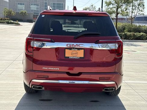 Used 2023 GMC Acadia Denali FWD image 4