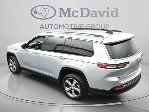 Used 2021 Jeep Grand Cherokee L Limited AWD/4WD image 38