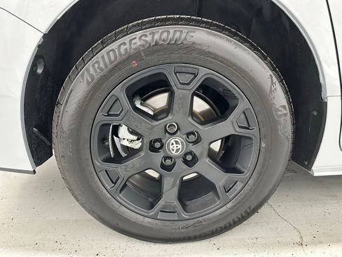 Used 2026 Toyota Sienna XLE Woodland Edition AWD/4WD image 67