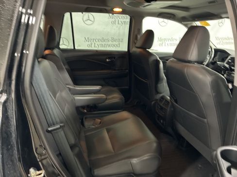 Used 2020 Honda Pilot Elite image 6