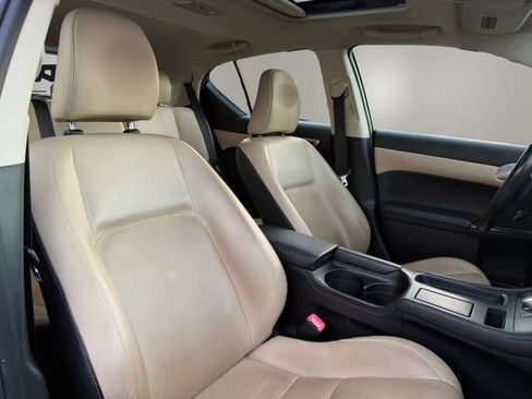 Used 2014 Lexus CT 200h FWD image 22