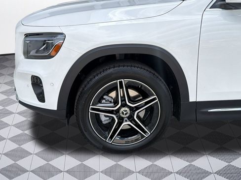 New 2026 Mercedes-Benz GLB 250 4MATIC image 12