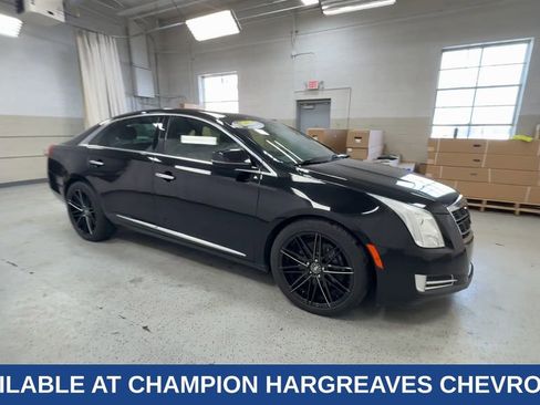 Certified 2015 Cadillac XTS Platinum image 2