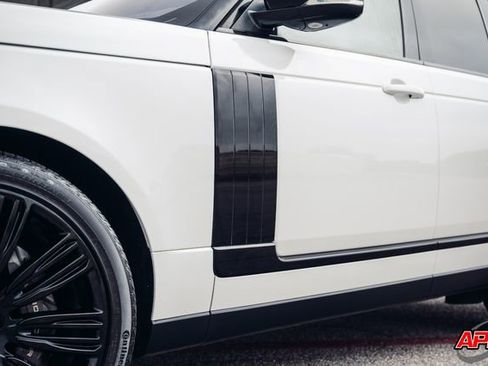 Used 2018 Land Rover Range Rover HSE image 22