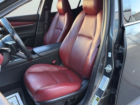 Used 2019 MAZDA MAZDA3 AWD Auto w/Premium Pkg image 12