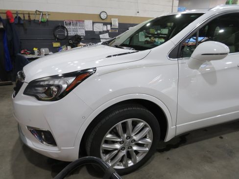 Used 2020 Buick Envision Premium w/ Driver Confidence Package AWD/4WD image 3