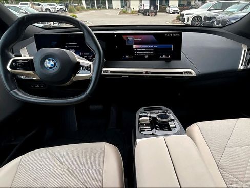 Certified 2023 BMW iX xDrive50 image 15