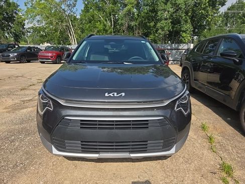Used 2025 Kia Niro LX FWD image 7