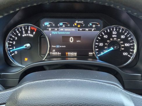 Used 2019 Ford Expedition XLT w/ Equipment Group 202A RWD image 16