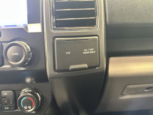 Used 2020 Ford F150 XLT w/ Equipment Group 302A Luxury image 32