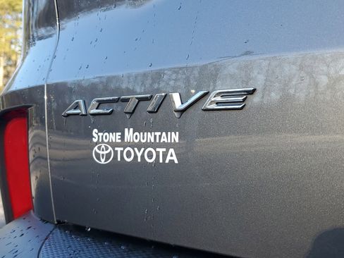 Used 2024 Ford Escape Active image 7